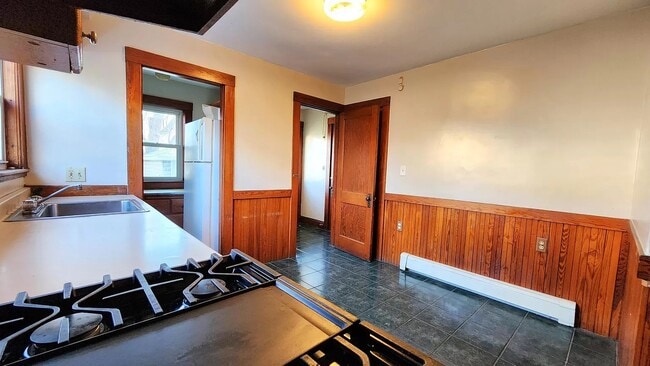 30 Holton St, Unit 1 in Medford, MA - Building Photo - Building Photo