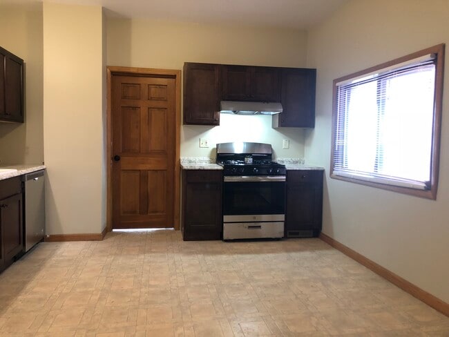 2357 S Woodward St, Unit LOWER