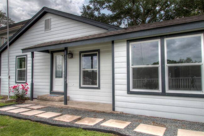 property at 415 Perkins Ave