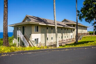 3780 Edward Rd in Princeville, HI - Foto de edificio - Building Photo