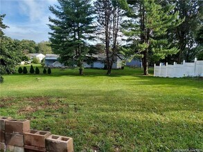 98 Kirkwood Rd in West Hartford, CT - Building Photo - Building Photo