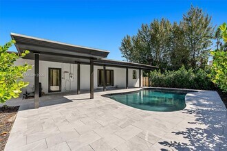 4144 Alton Rd in Miami Beach, FL - Building Photo - Building Photo