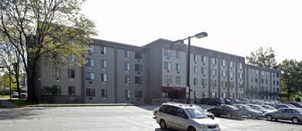 East Gate Apartments in Waterbury, CT - Building Photo