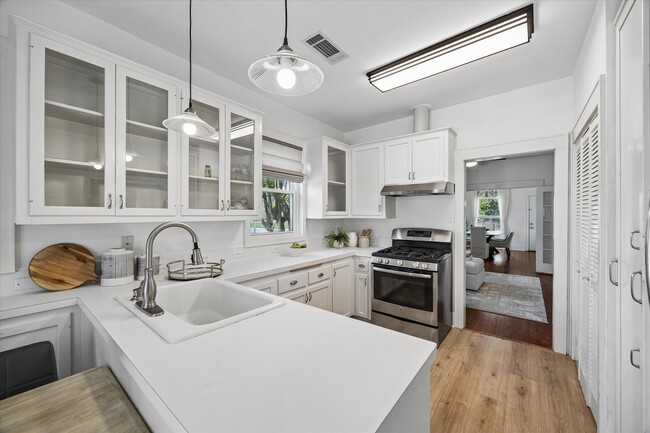 property at 623 Pecore St