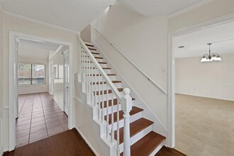 5915 Miller Valley Dr in Houston, TX - Building Photo - Building Photo