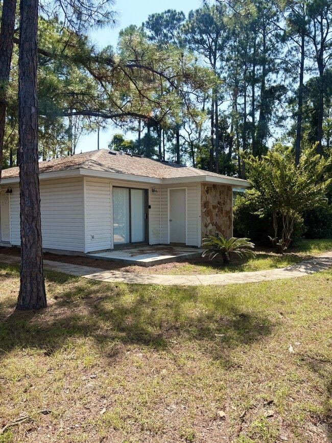 1701 Paulding Ave in Pensacola, FL - Building Photo - Building Photo