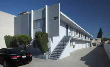 2119 Mathews Ave in Redondo Beach, CA - Building Photo - Building Photo