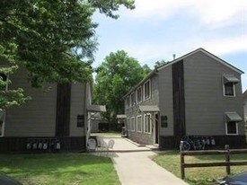 125-127 S Jefferson Ave in Loveland, CO - Building Photo