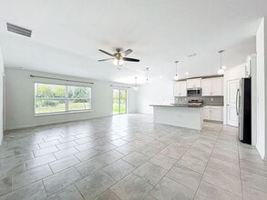 6946 Perch Hammock Lp in Groveland, FL - Building Photo - Building Photo