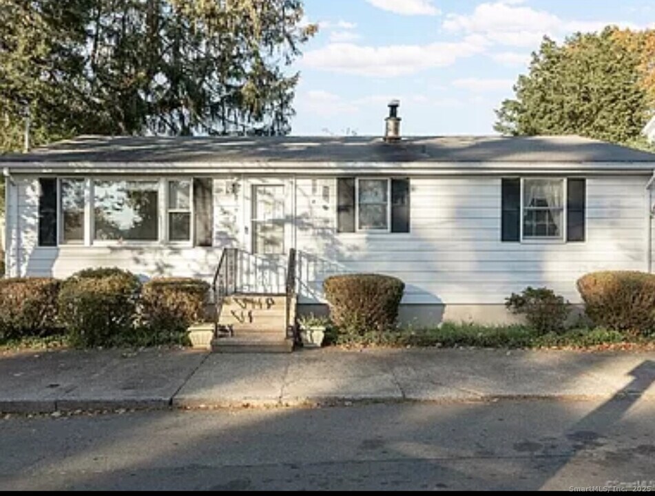 20 Parker Pl in Branford, CT - Building Photo