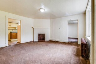 137 Margaret St in Pittsburgh, PA - Building Photo