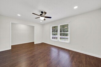 2400 Fox Hollow Rd in Mint Hill, NC - Building Photo - Building Photo