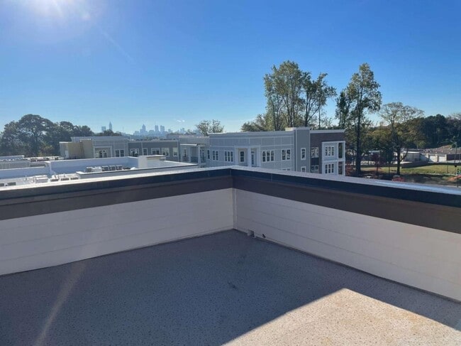 1160 Ansel Ln NW in Atlanta, GA - Foto de edificio - Building Photo