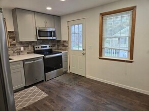 177 Morse St in Sharon, MA - Building Photo - Building Photo