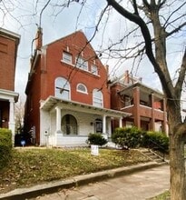 1708 S 2nd St in Louisville, KY - Foto de edificio - Building Photo