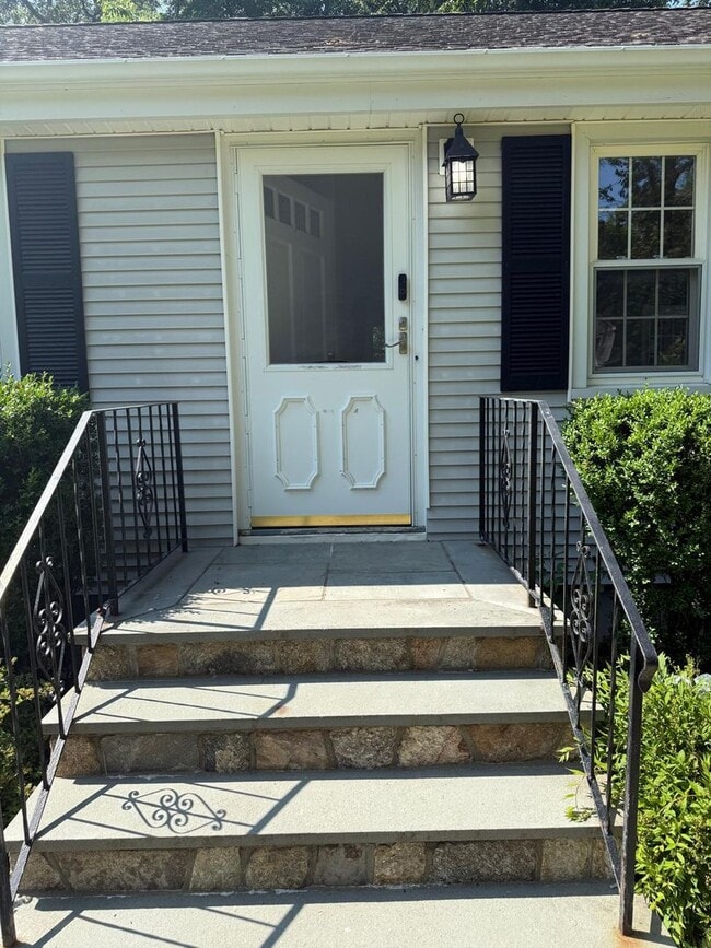 property at 35 Glen Ave