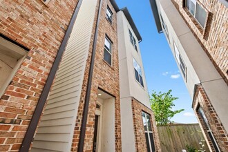 713 Schwartz St in Houston, TX - Building Photo - Building Photo