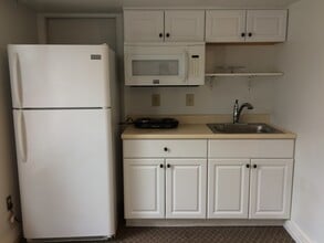 1408 3rd Ave, Unit 4 in Duncansville, PA - Foto de edificio - Building Photo
