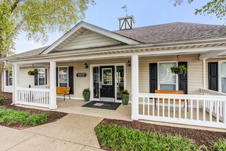 August Oaks in Gallatin, TN - Foto de edificio - Building Photo