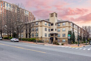 White Flint Station in Rockville, MD - Building Photo
