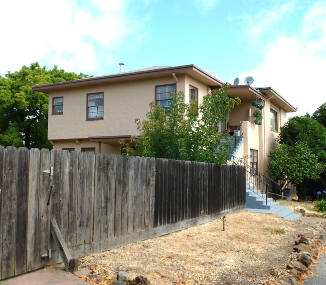 1407 Eldorado St in Vallejo, CA - Building Photo - Building Photo