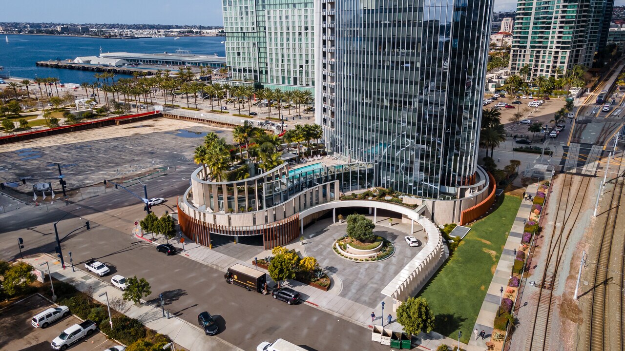 888 W E St, Unit 603 in San Diego, CA - Building Photo