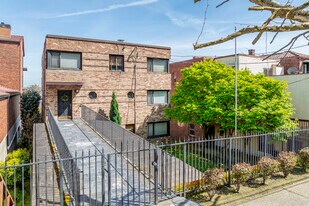 43 Broadway in Tacoma, WA - Building Photo