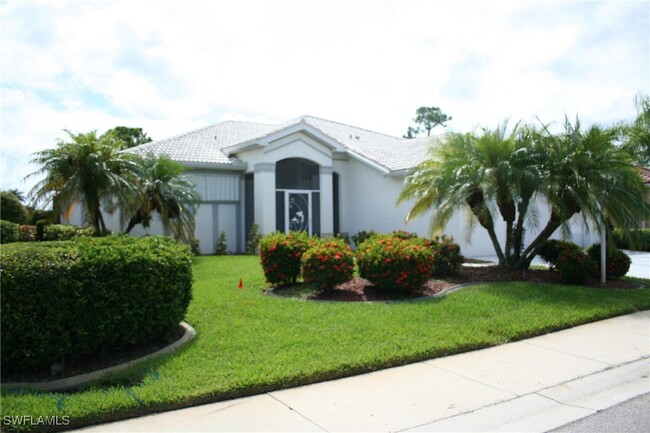 20730 Athenian Ln in North Fort Myers, FL - Foto de edificio - Building Photo