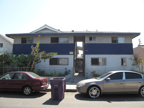 2162 Elm Ave in Long Beach, CA - Building Photo - Building Photo