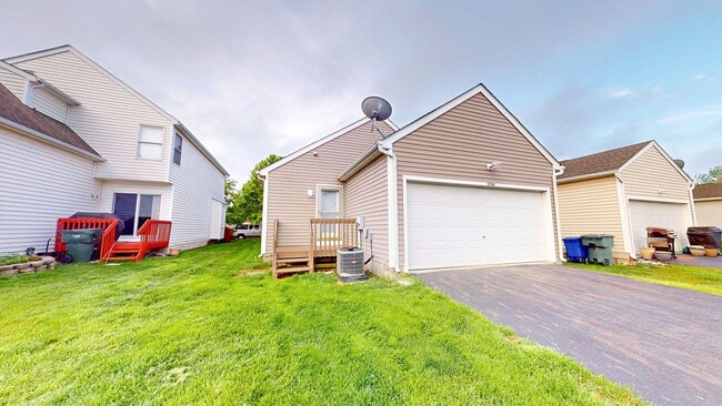 5704 Galveston Dr in Columbus, OH - Building Photo - Building Photo