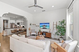 3206 Garden Villa Ln in Austin, TX - Building Photo - Building Photo