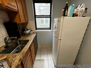 317 Summit Ave, Unit 6 in Boston, MA - Building Photo - Building Photo