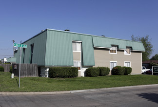 Berry Creek in Tulsa, OK - Building Photo - Building Photo