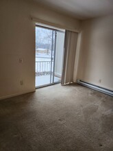 756 W Kilgore Rd, Unit 206 in Kalamazoo, MI - Building Photo - Building Photo