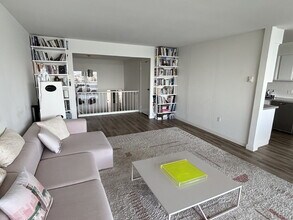 1555 Lakeside Dr in Oakland, CA - Building Photo - Building Photo