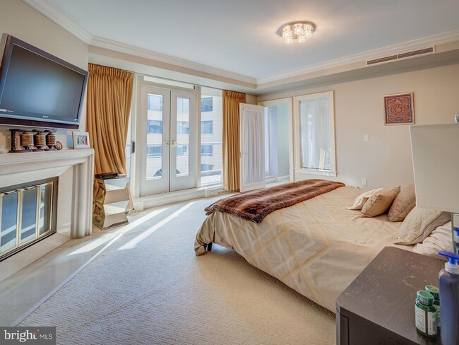 3030 K St NW-Unit -PH102 in Washington, DC - Building Photo - Building Photo