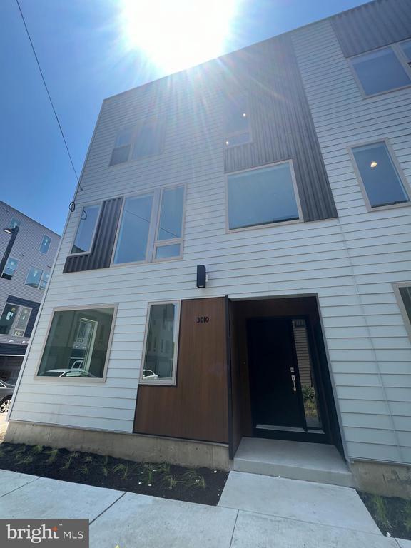 property at 3010 Pierview Walk