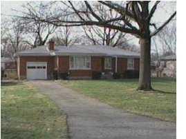 5908 Ashby Ln in Louisville, KY - Building Photo