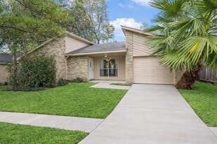 2723 N Brompton Dr in Pearland, TX - Building Photo