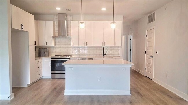 property at 3101 Govalle Ave