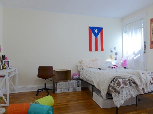 390 Riverway