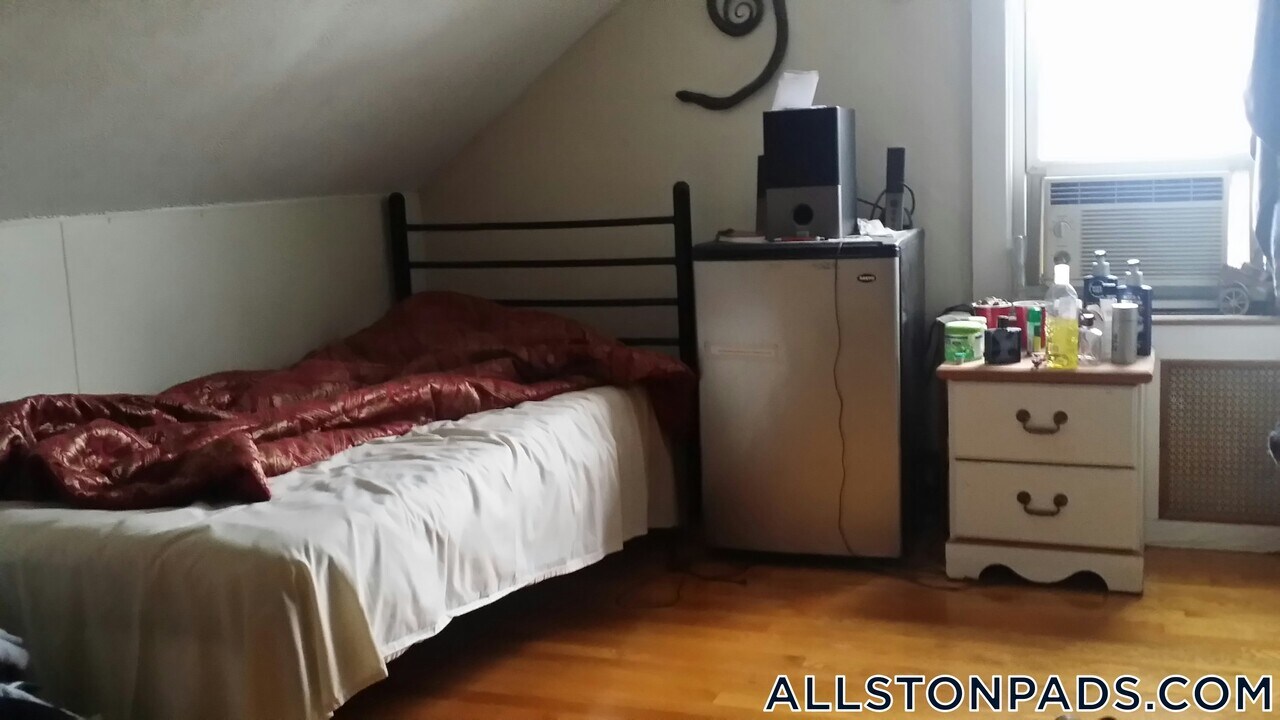6 Webley St, Unit 3 in Boston, MA - Building Photo