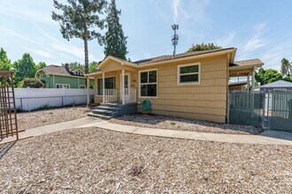 2006 Thompson Ave in Vancouver, WA - Building Photo - Building Photo