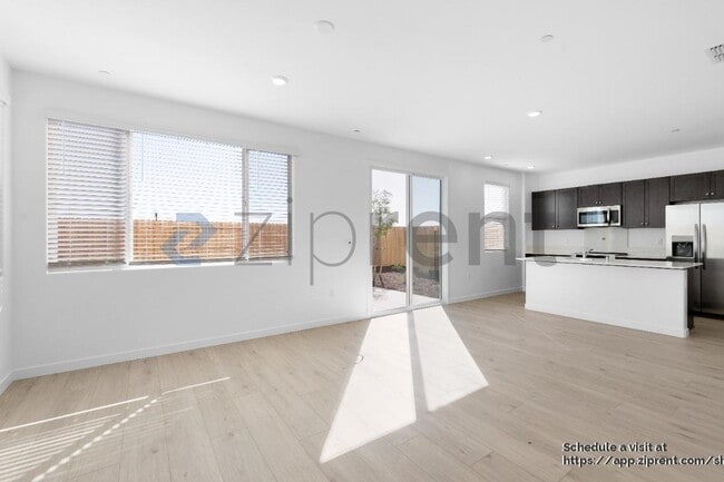 8531 Anker Wy in Elk Grove, CA - Building Photo - Building Photo