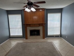 1403 Lakeshore Dr in Irving, TX - Building Photo - Building Photo