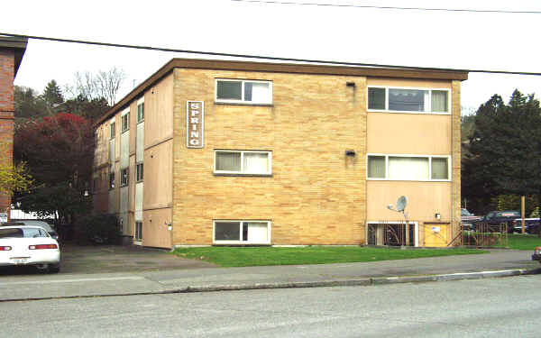 Springs Apartments in Seattle, WA - Building Photo - Building Photo