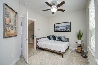 2015 Royal Landing Dr in Houston, TX - Building Photo - Building Photo