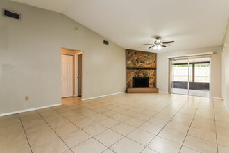 110 Field Ln in Seffner, FL - Building Photo - Building Photo
