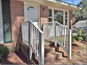 310 Forrest Rd W in Wilson, NC - Foto de edificio - Building Photo