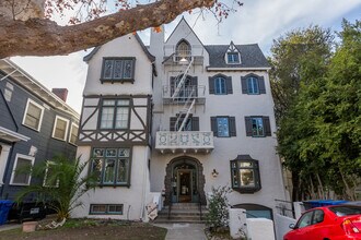 2510 Central in Alameda, CA - Building Photo - Building Photo